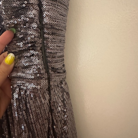 Beautiful silver sequin dress - Picture 3 of 6